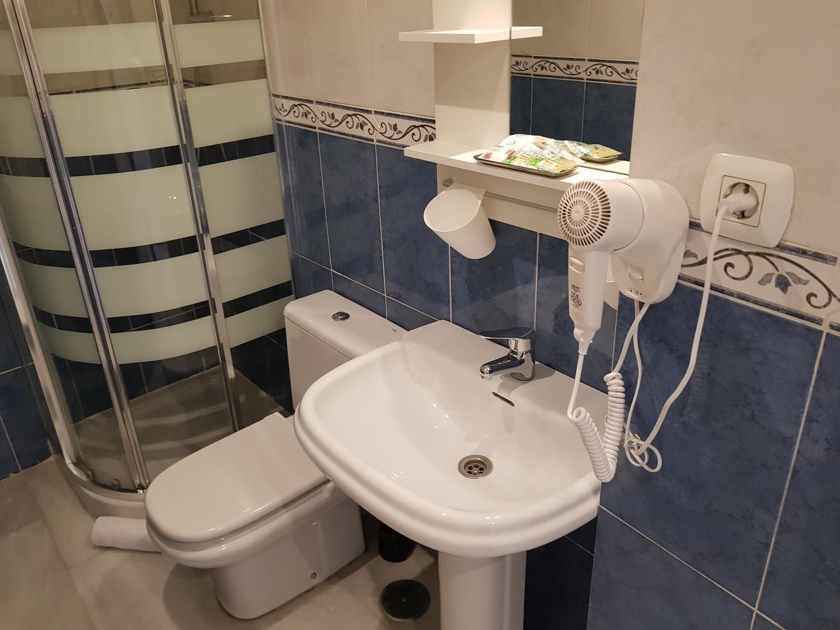 Fan Flat Eugenio (Adults Only) Apartment Малага Екстериор снимка